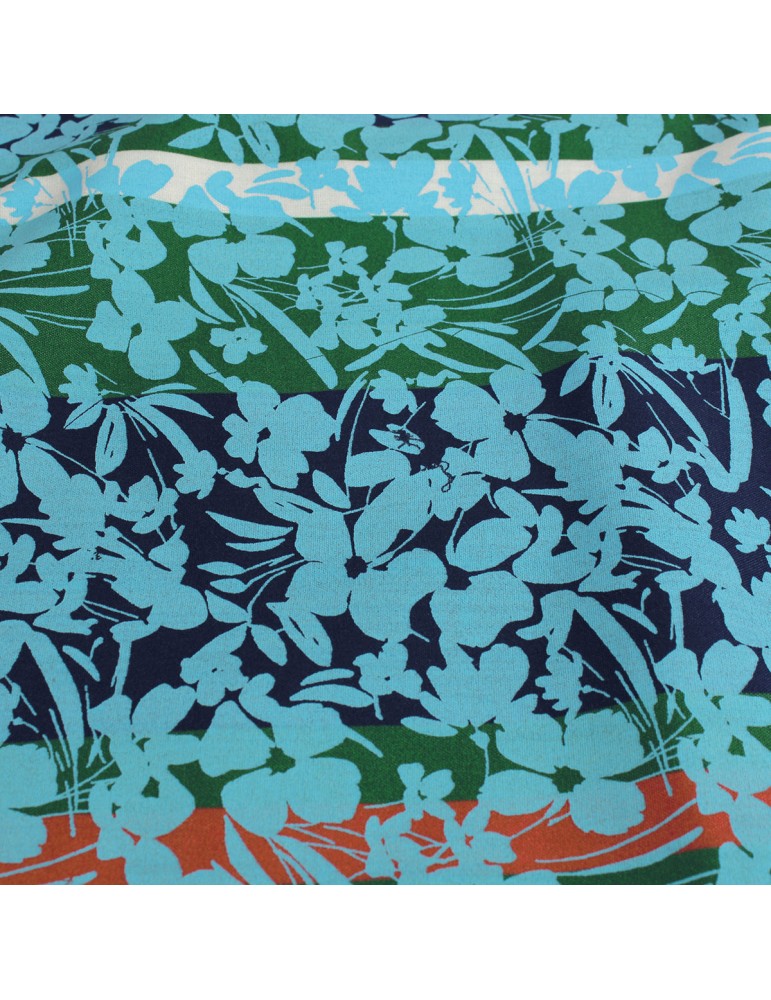 Coupon habillement imprimé fleurs 100 % viscose 300 x 145 cm bleu