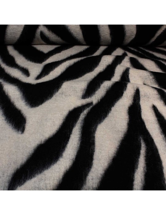 Tissu lainage imprimé chevron noir