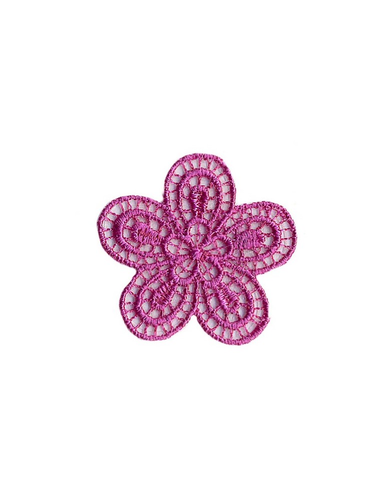 Écusson S fleur broderie rose Écusson S fleur broderie rose