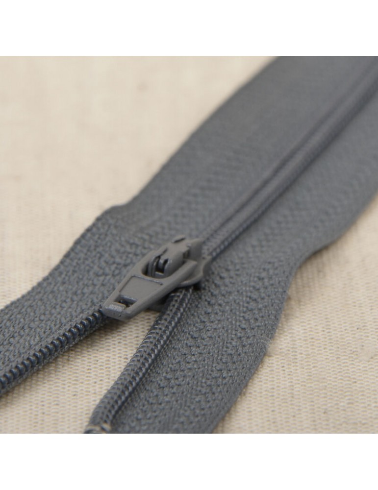 Fermeture fine polyester 35 cm gris Fermeture fine polyester 35 cm gris