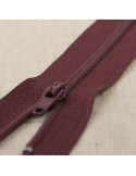 Fermeture fine polyester 35 cm rouge Fermeture fine polyester 35 cm rouge