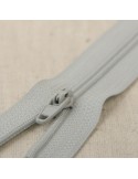 Fermeture fine polyester 35 cm gris Fermeture fine polyester 35 cm gris