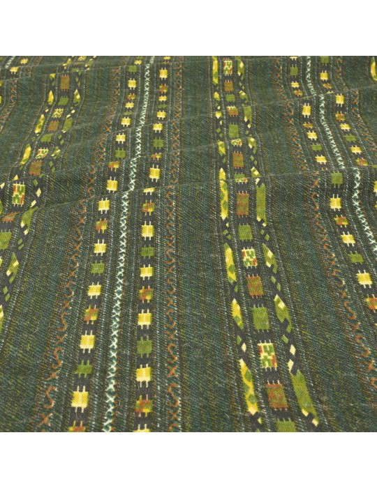 Coupon imprimé ethnique vert  300 x 145 cm