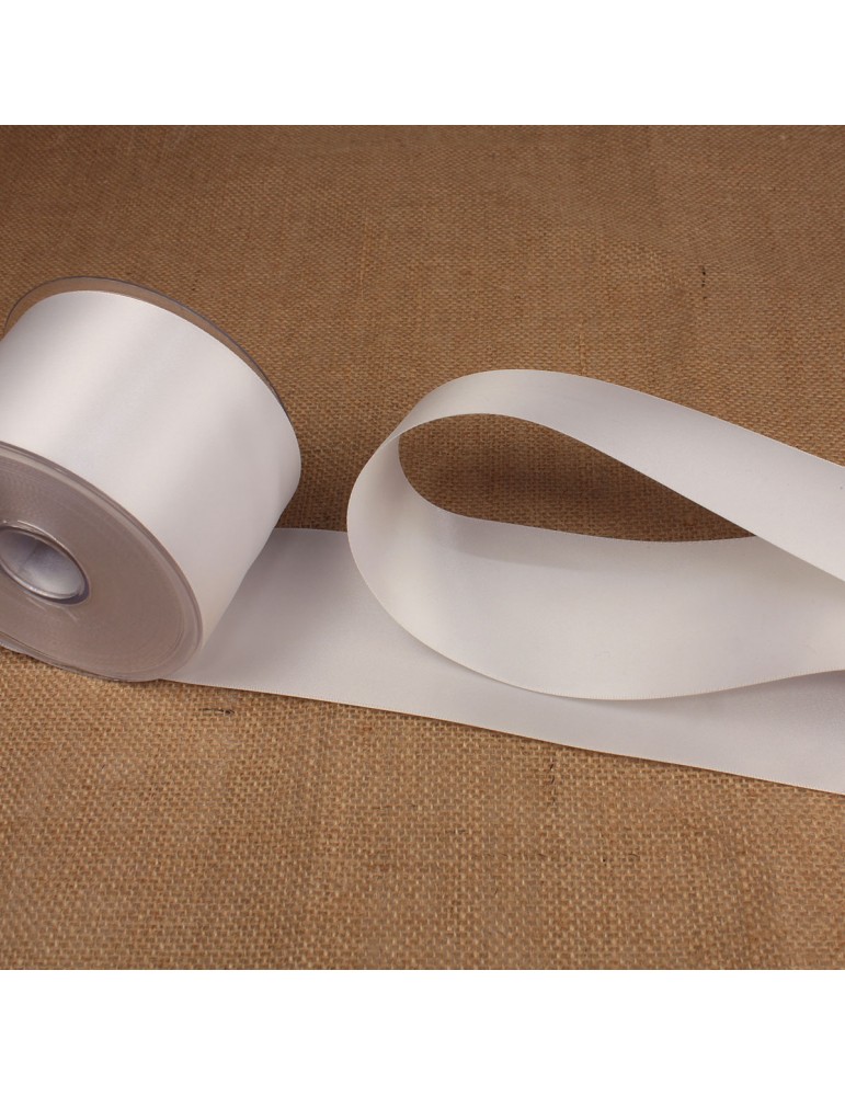 Ruban satin double face 62 mm blanc Ruban satin double face 62 mm blanc