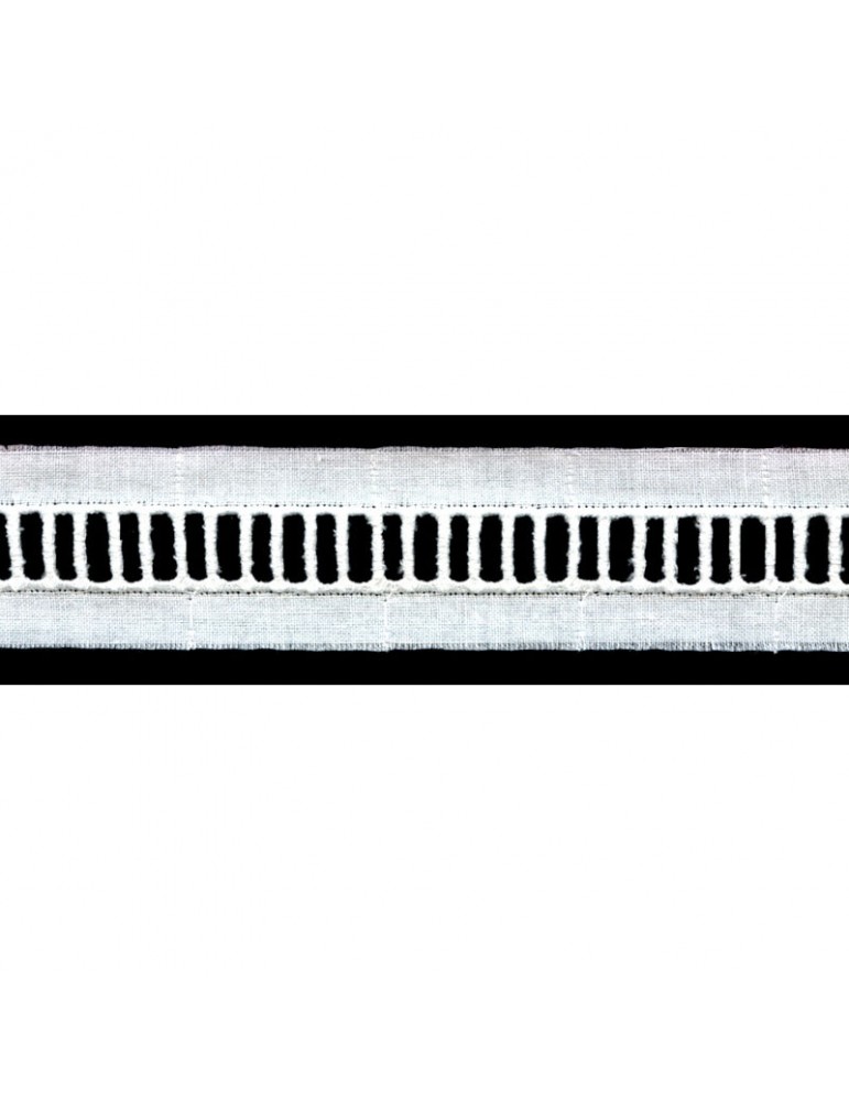 Broderie anglaise blanc Broderie anglaise blanc