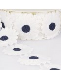 Guipure Fleurs marguerites 65 mm bleu