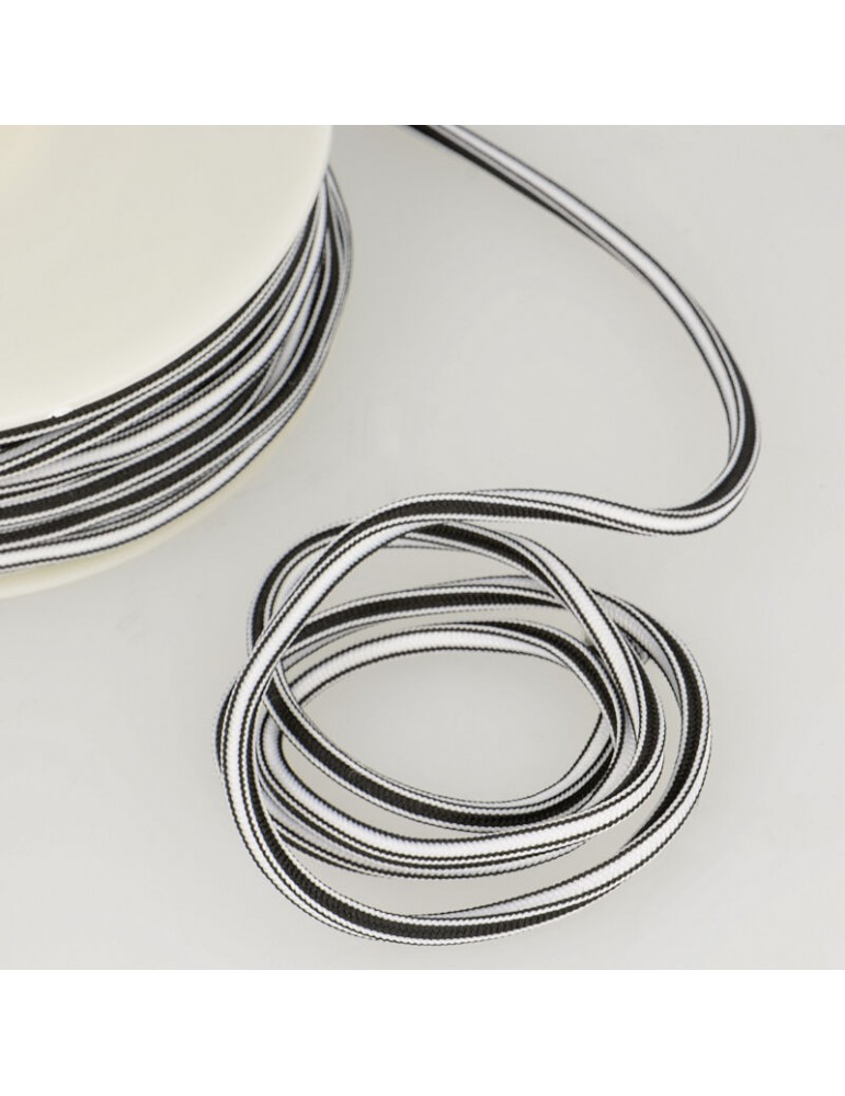 Cordon carré 4 mm blanc Cordon carré 4 mm blanc