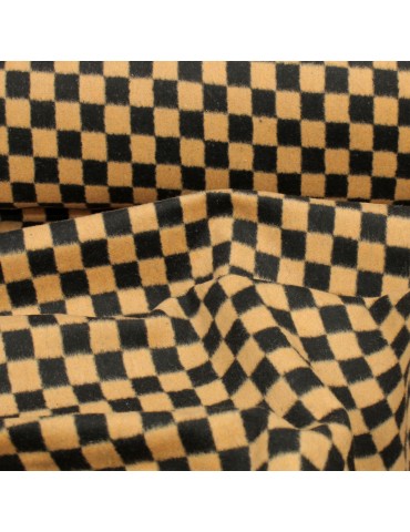 Lainage à carreaux noirs et beiges