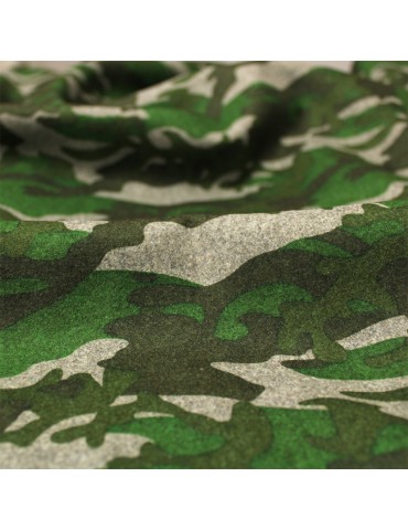 Coupon lainage imprimé camouflage vert