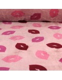 Tissu polaire imprimé double face bisous rose Tissu polaire imprimé double face bisous rose
